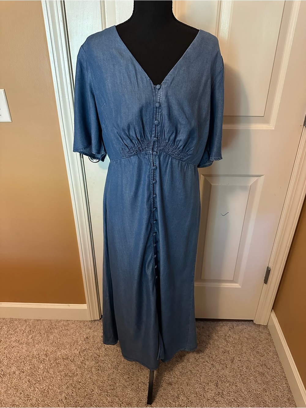 Cato Blue V-Neck Button-Front Maxi Dress